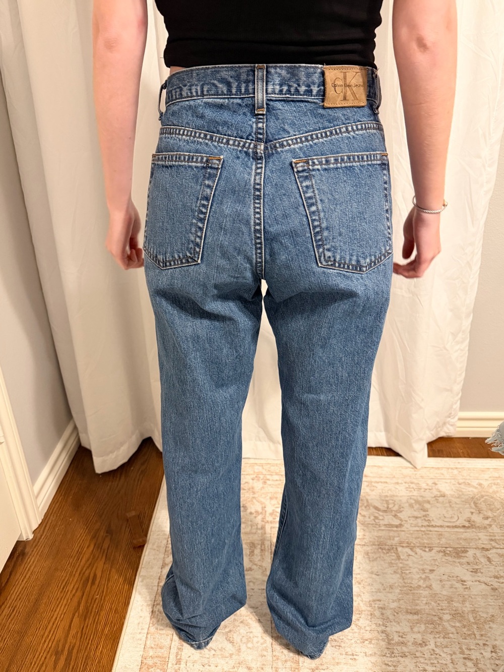Calvin Klein Jeans Relaxed Straight Leg Jeans - Medium Blue